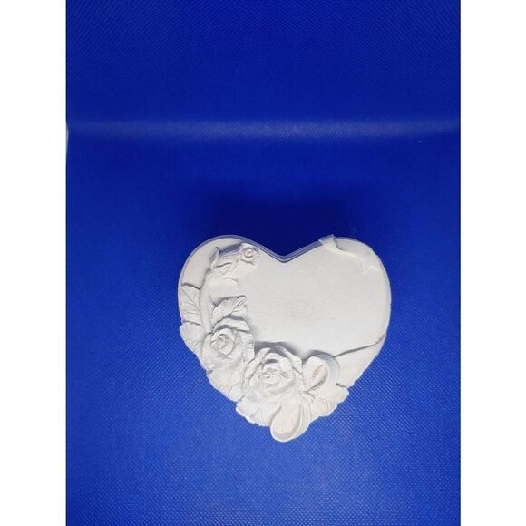 Raw Plaster Heart Trinket Box - Picture 12 of 12
